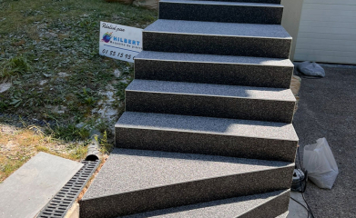 Rénovation escalier en moquette de pierre à Vernouillet 78 image 